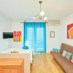 Studio Apartment Near Lapad Beach Apartman