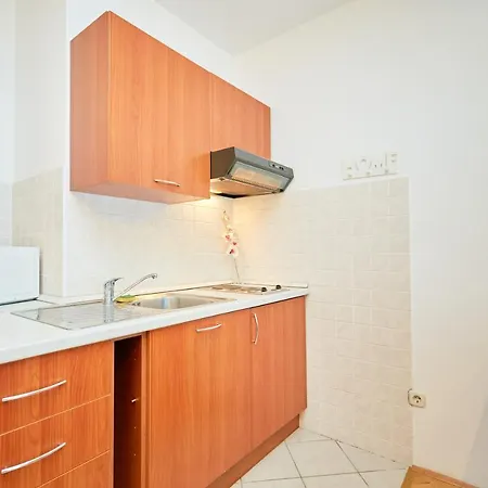 Near Lapad Апартаменты